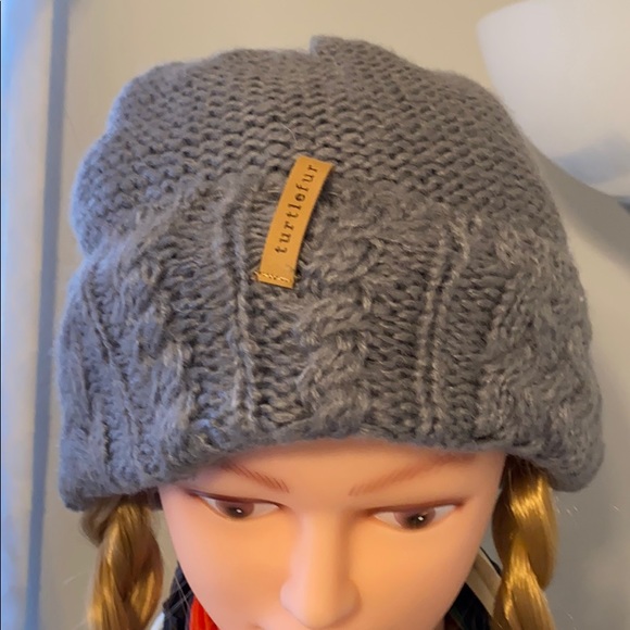 Turtlefur Accessories - NWT Fleece lined knit hat